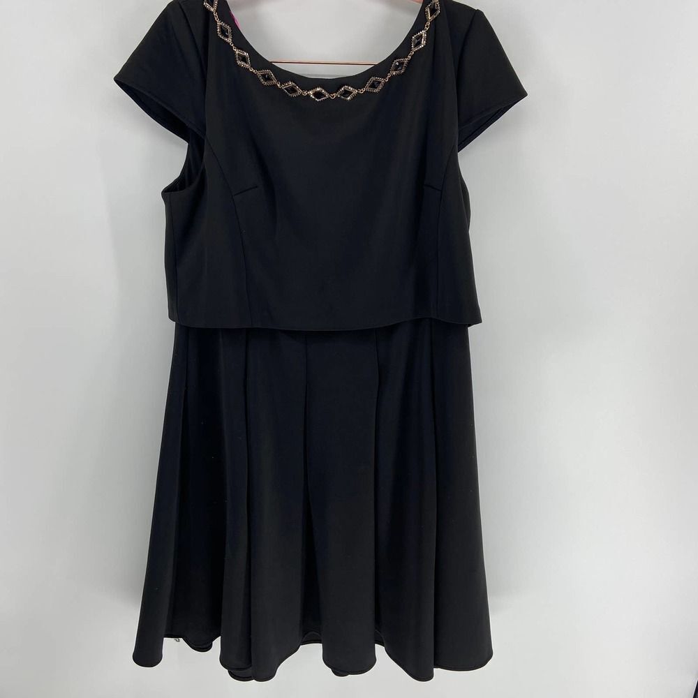 Betsey Johnson Black Short sleeve Necklace Scuba flare Dress Womens 14